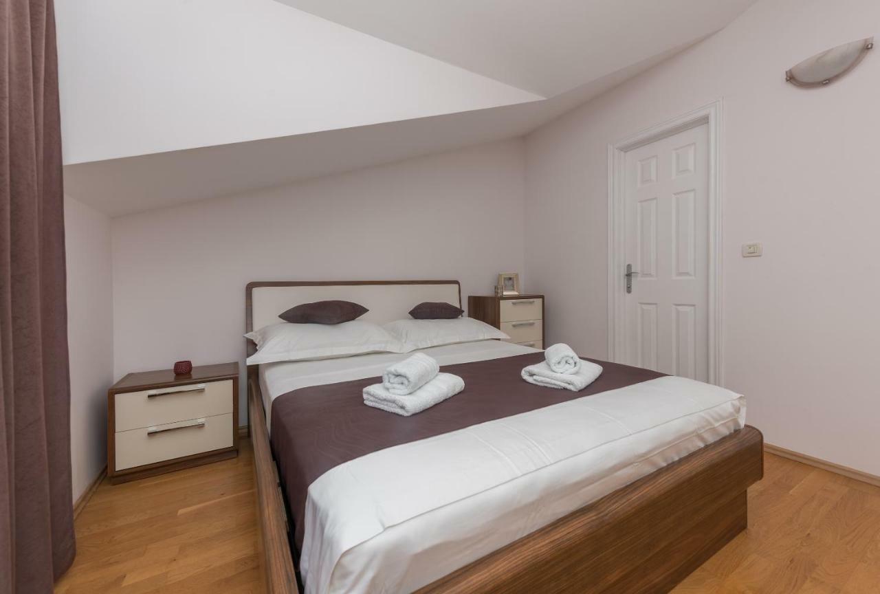Apartments Naja Makarska Ngoại thất bức ảnh
