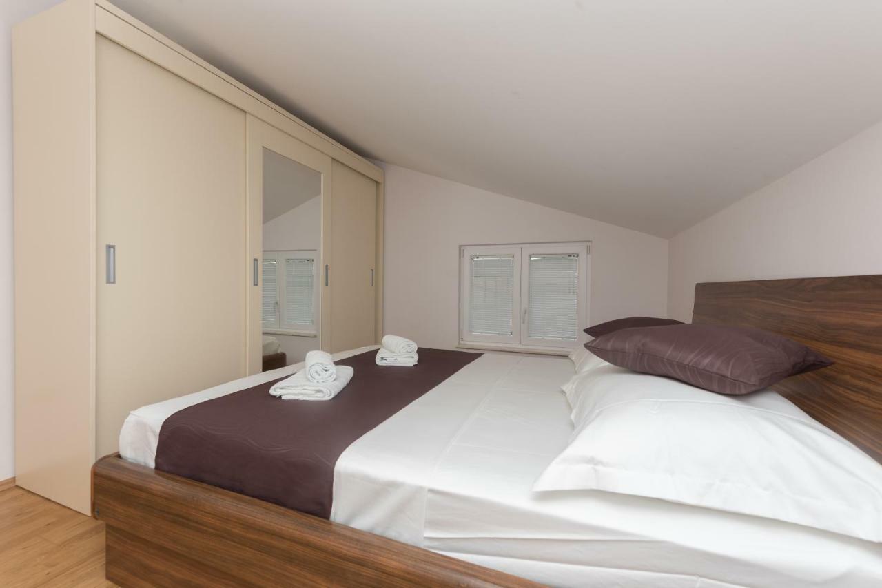 Apartments Naja Makarska Ngoại thất bức ảnh