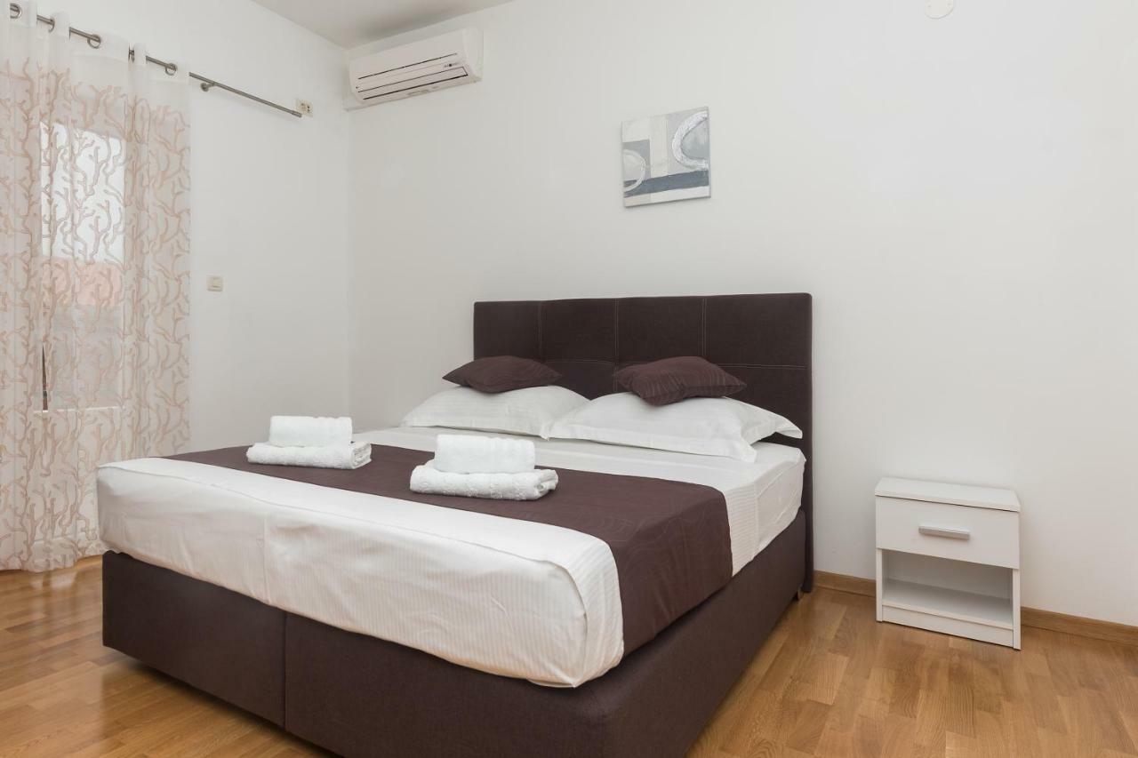 Apartments Naja Makarska Ngoại thất bức ảnh